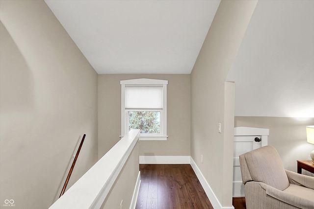 140 N Main Street, Zionsville, IN 46077