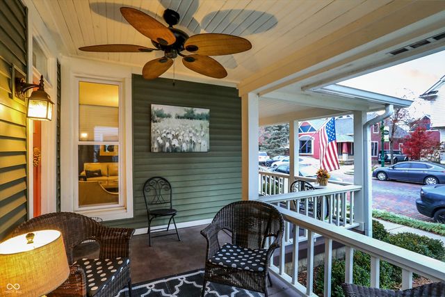 140 N Main Street, Zionsville, IN 46077