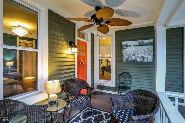 140 N Main Street, Zionsville, IN 46077