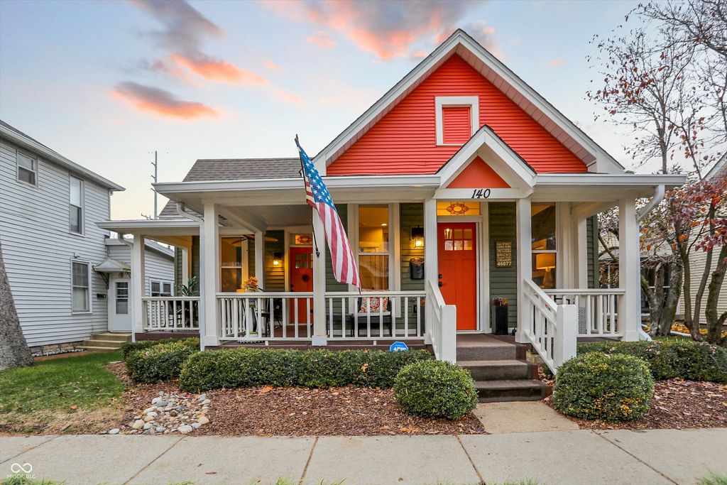 140 N Main Street, Zionsville, IN 46077