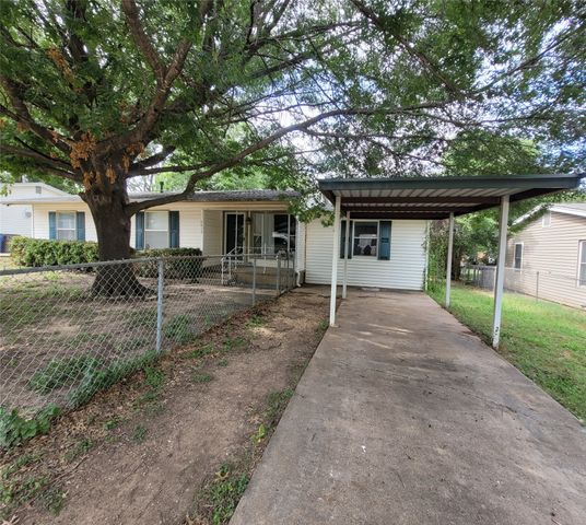 6017 Yeary Street, Lake Worth, TX 76135