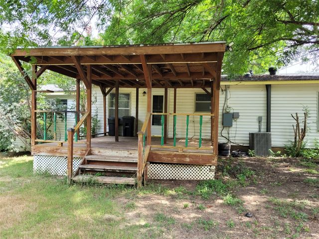 6017 Yeary Street, Lake Worth, TX 76135