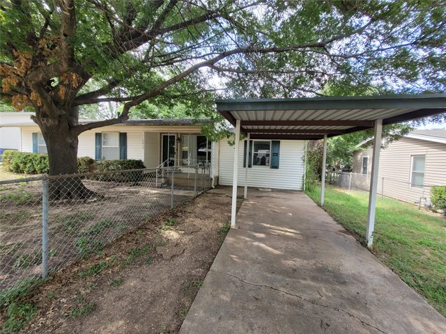 6017 Yeary Street, Lake Worth, TX 76135
