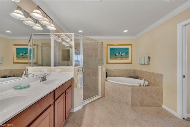 10626 Smokehouse Bay DR 102, Naples, FL 34120