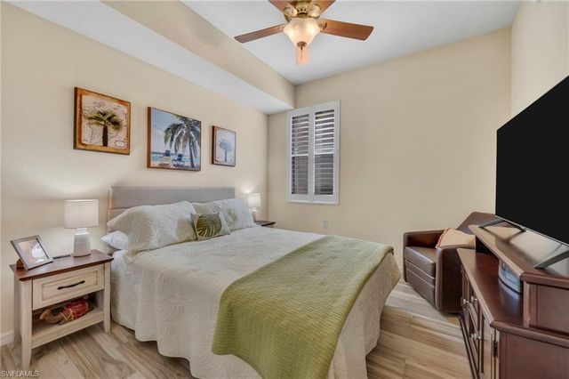 10626 Smokehouse Bay DR 102, Naples, FL 34120