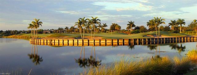 10626 Smokehouse Bay DR 102, Naples, FL 34120