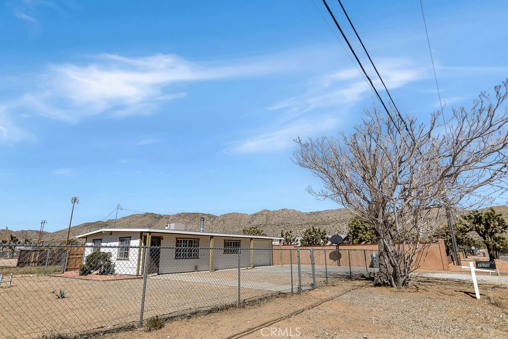 Image 16 of property listing at 7070 Grand, Yucca Valley, CA 92284