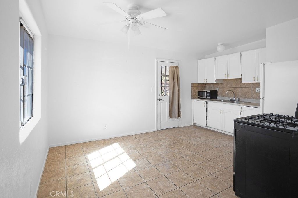 Image 8 of property listing at 7070 Grand, Yucca Valley, CA 92284