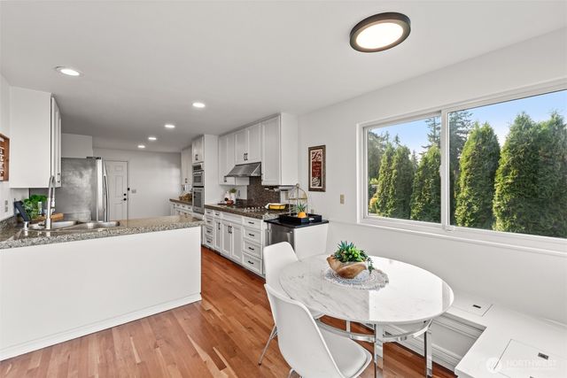 1133 Emerald Hills Drive, Edmonds, WA 98020