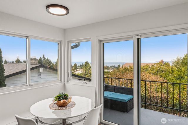 1133 Emerald Hills Drive, Edmonds, WA 98020