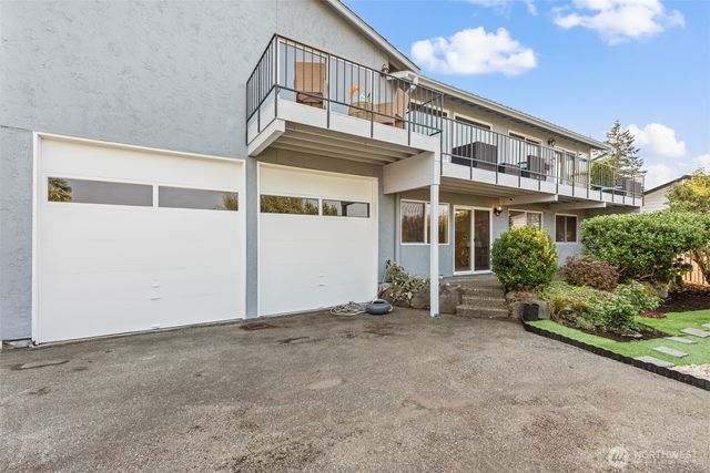 1133 Emerald Hills Drive, Edmonds, WA 98020