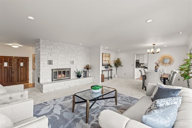 1133 Emerald Hills Drive, Edmonds, WA 98020