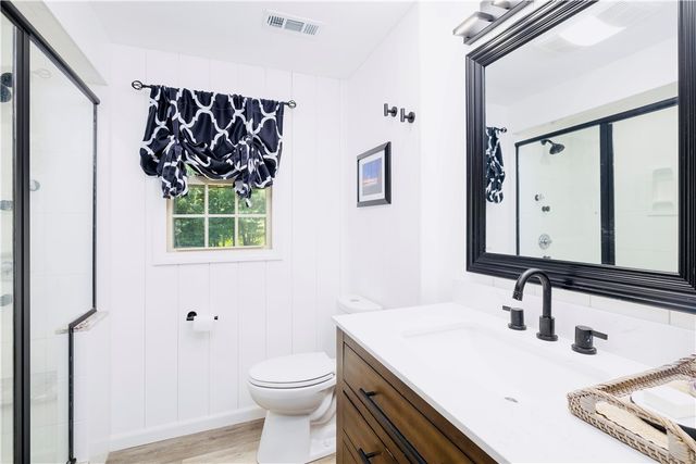 8 Winterberry Drive, Coventry, RI 02816