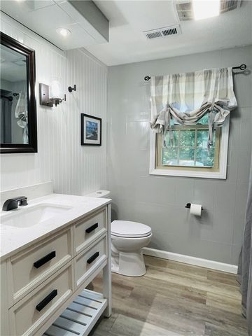 8 Winterberry Drive, Coventry, RI 02816