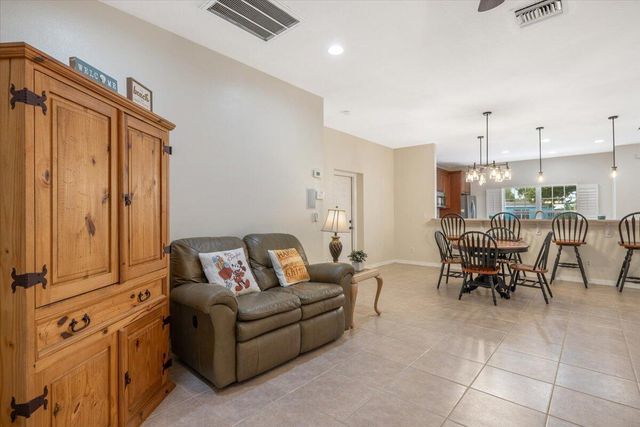 1410 4th Court, Vero Beach, FL 32960