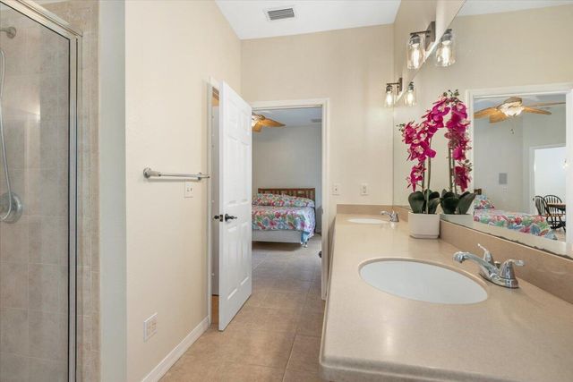 1410 4th Court, Vero Beach, FL 32960