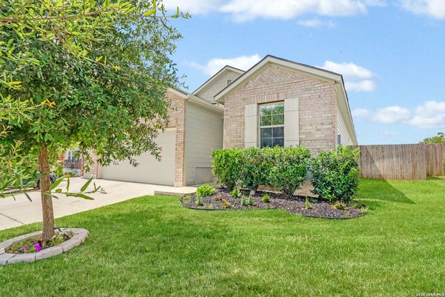 9106 Tennant Ln, Converse, TX 78109