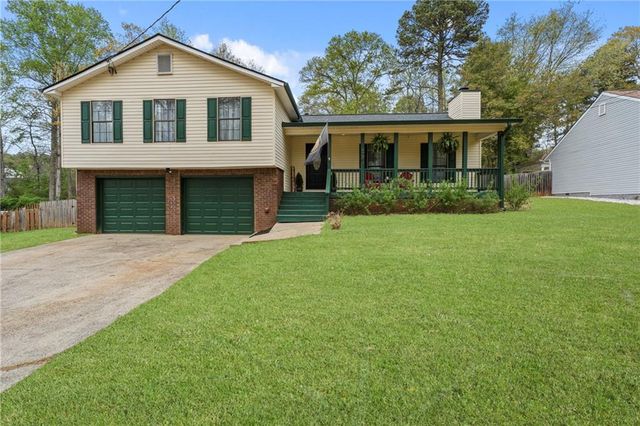 6741 Fairway Ridge Drive, Douglasville, GA 30134