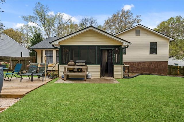 6741 Fairway Ridge Drive, Douglasville, GA 30134