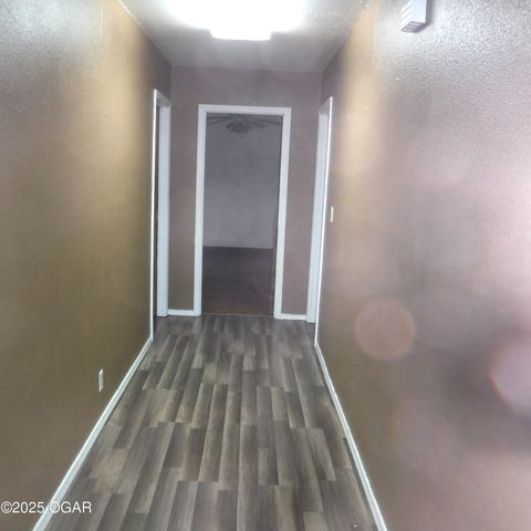 105 N Pearl Avenue, Joplin, MO 64801