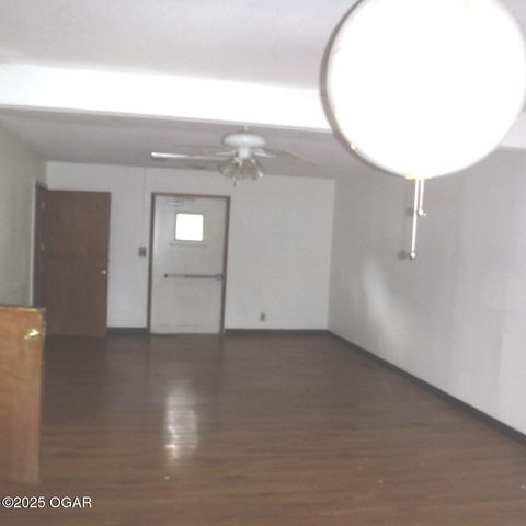 105 N Pearl Avenue, Joplin, MO 64801