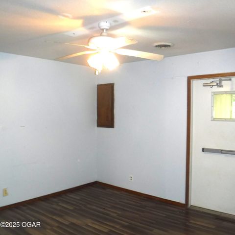 105 N Pearl Avenue, Joplin, MO 64801