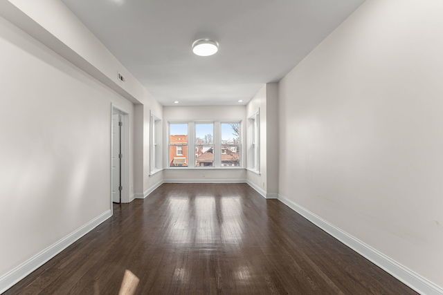 7532 S Champlain Avenue 1ST, Chicago, IL 60619
