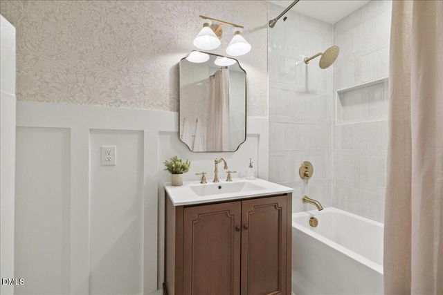 419 Eagle Point Road, Pittsboro, NC 27312
