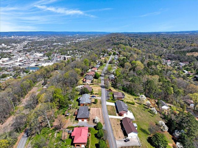 179 S Mission Ridge Drive, Rossville, GA 30741