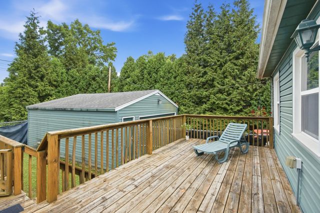 7325 Taney Place, Merrillville, IN 46410