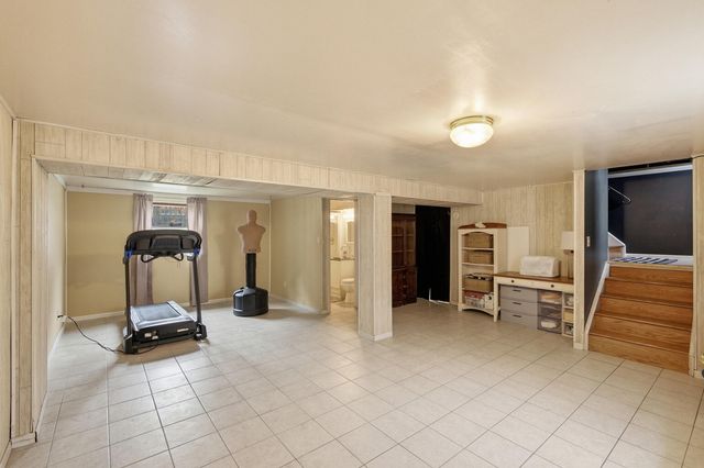 7325 Taney Place, Merrillville, IN 46410