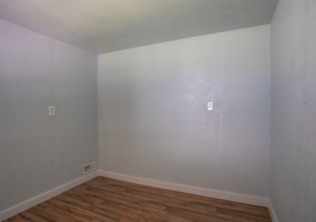 1315 Menor, Winfield, KS 67156