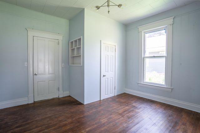 1315 Menor, Winfield, KS 67156