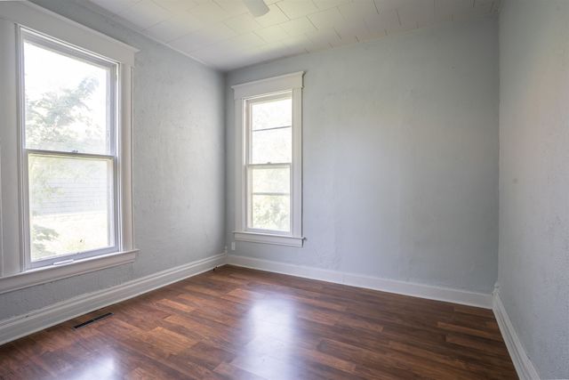 1315 Menor, Winfield, KS 67156