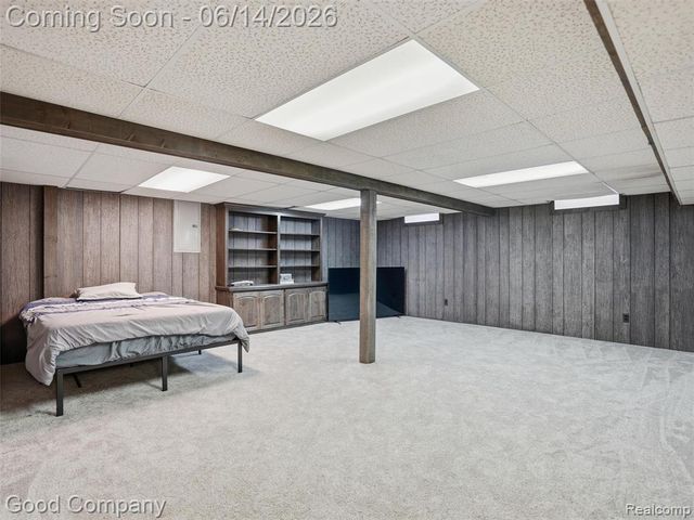 30632 Hayes Road, Roseville, MI 48066