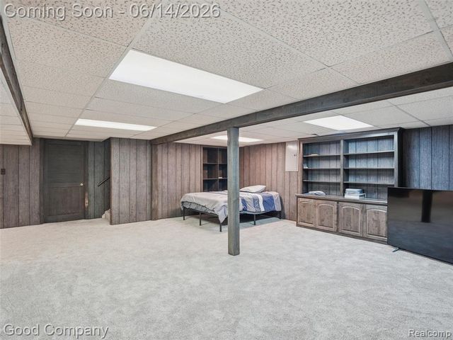 30632 Hayes Road, Roseville, MI 48066