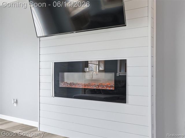 30632 Hayes Road, Roseville, MI 48066