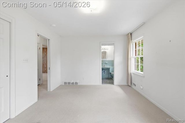 1509 Sodon Lake Drive, Bloomfield Hills, MI 48302