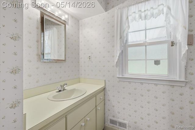 1509 Sodon Lake Drive, Bloomfield Hills, MI 48302