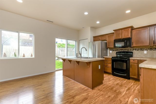 20024 19th Avenue E, Spanaway, WA 98387