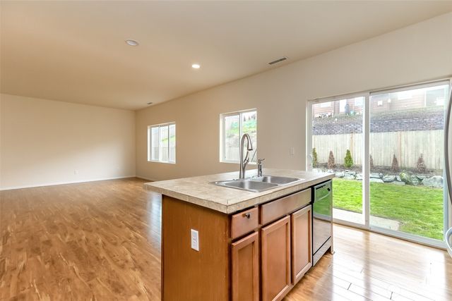 20024 19th Avenue E, Spanaway, WA 98387