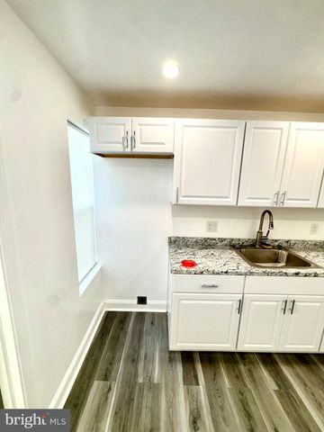 1729 N BOND ST, Baltimore, MD 21213