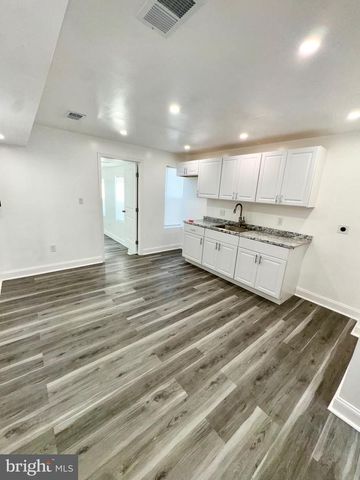 1729 N BOND ST, Baltimore, MD 21213