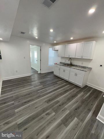 1729 N BOND ST, Baltimore, MD 21213