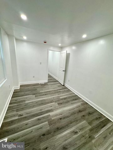 1729 N BOND ST, Baltimore, MD 21213