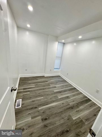 1729 N BOND ST, Baltimore, MD 21213