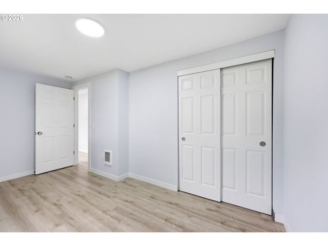 2120 Se 117TH Ave, Portland, OR 97216