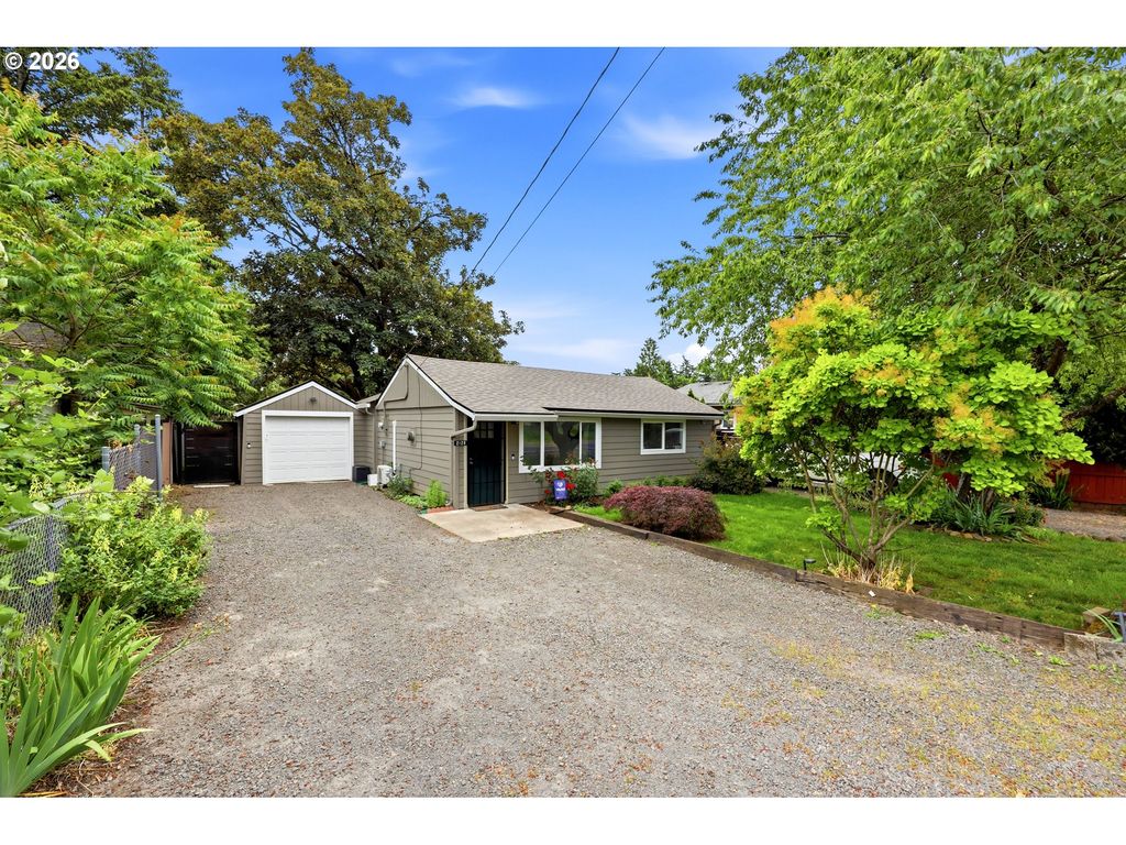 2120 Se 117TH Ave, Portland, OR 97216