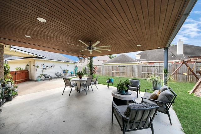 15707 Aberdeen Trails Drive, Houston, TX 77095