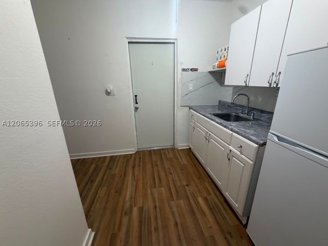19631 NW 57th Pl, Hialeah, FL 33015